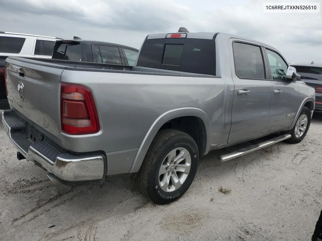 1C6RREJTXKN526510 2019 Ram 1500 Laramie