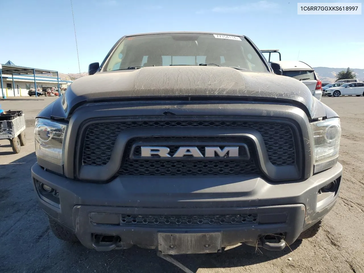 1C6RR7GGXKS618997 2019 Ram 1500 Classic Slt