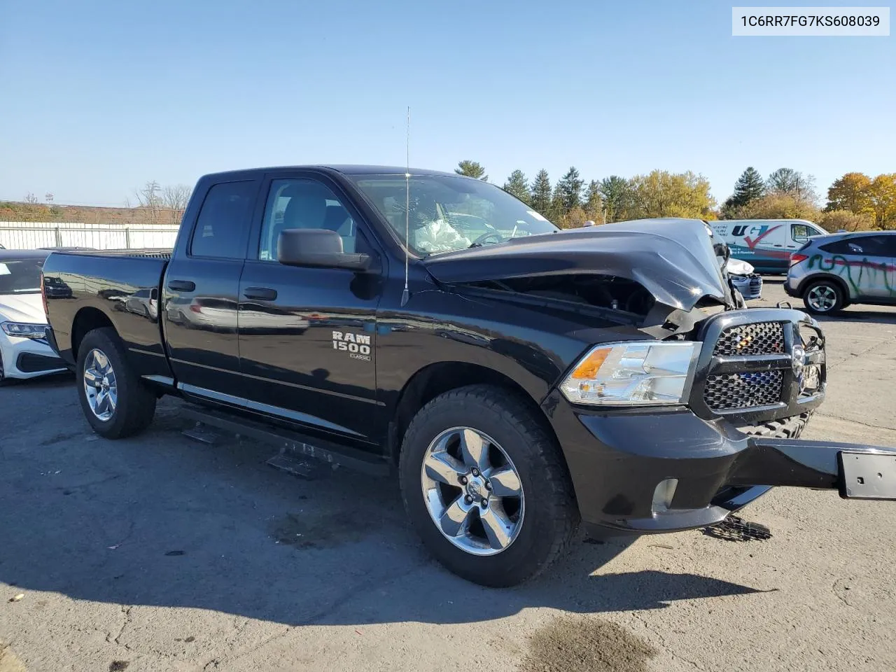 1C6RR7FG7KS608039 2019 Ram 1500 Classic Tradesman