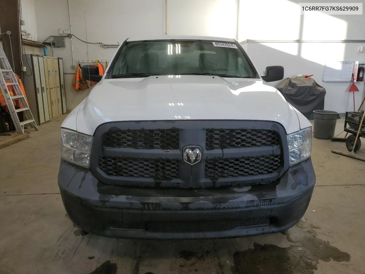 2019 Ram 1500 Classic Tradesman VIN: 1C6RR7FG7KS629909 Lot: 80342624