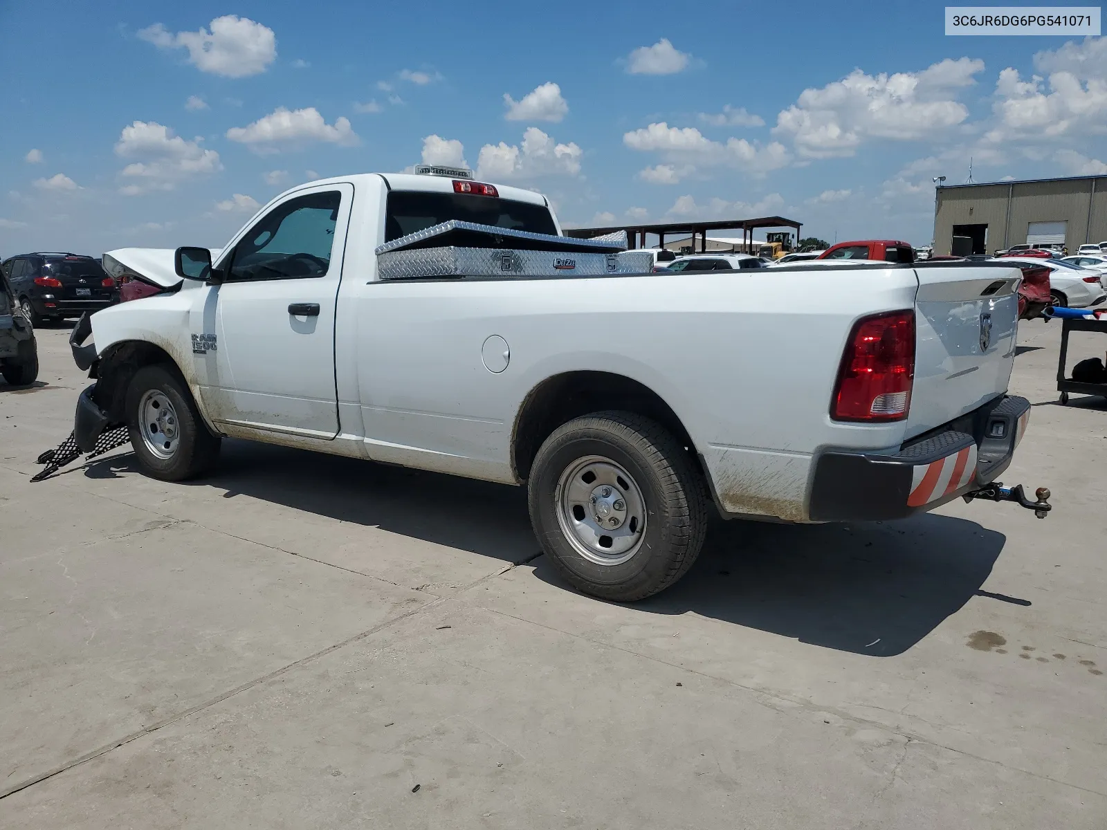 3C6JR6DG6PG541071 2023 Ram 1500 Classic Tradesman