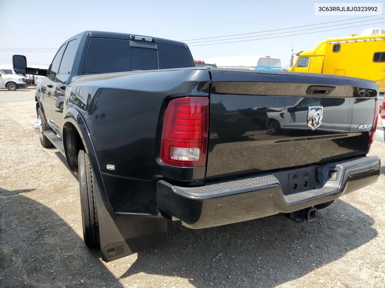 3C63RRJL8JG323992 2018 Ram 3500 Laramie