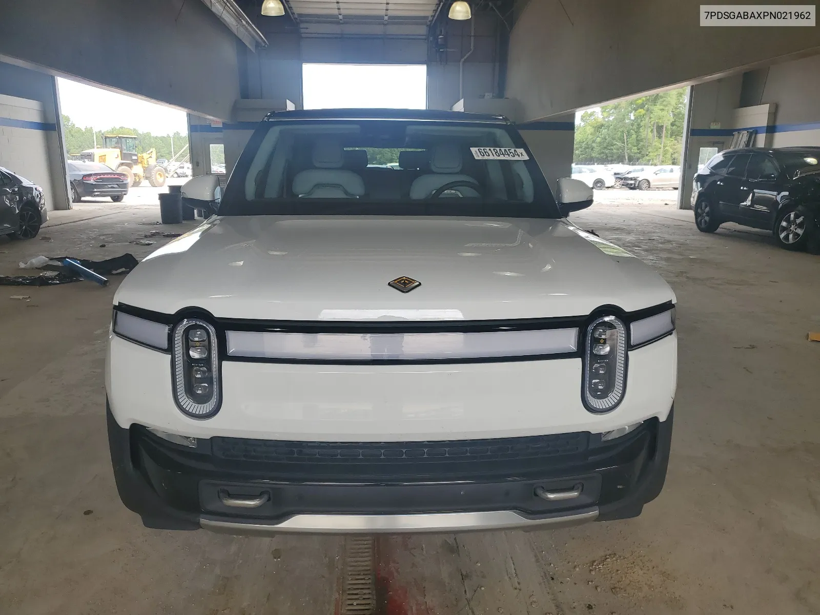 2023 Rivian R1S Adventure VIN: 7PDSGABAXPN021962 Lot: 66184454