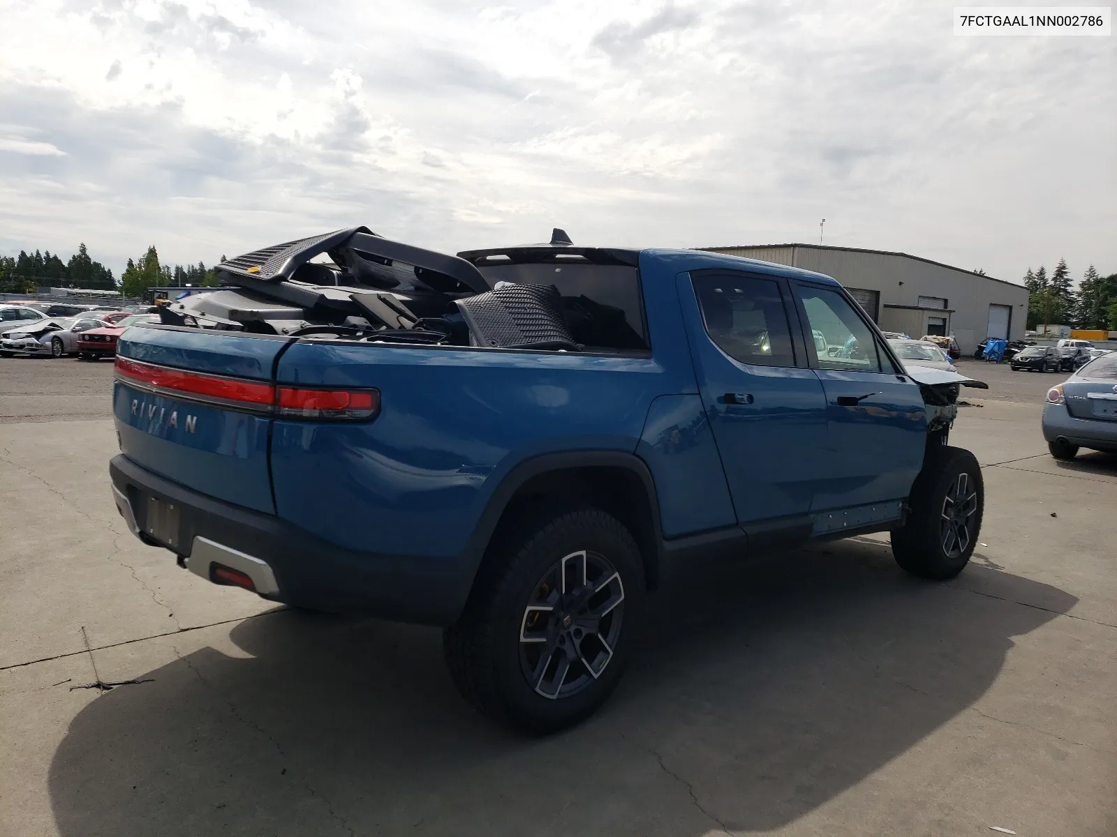 7FCTGAAL1NN002786 2022 Rivian R1T Launch Edition