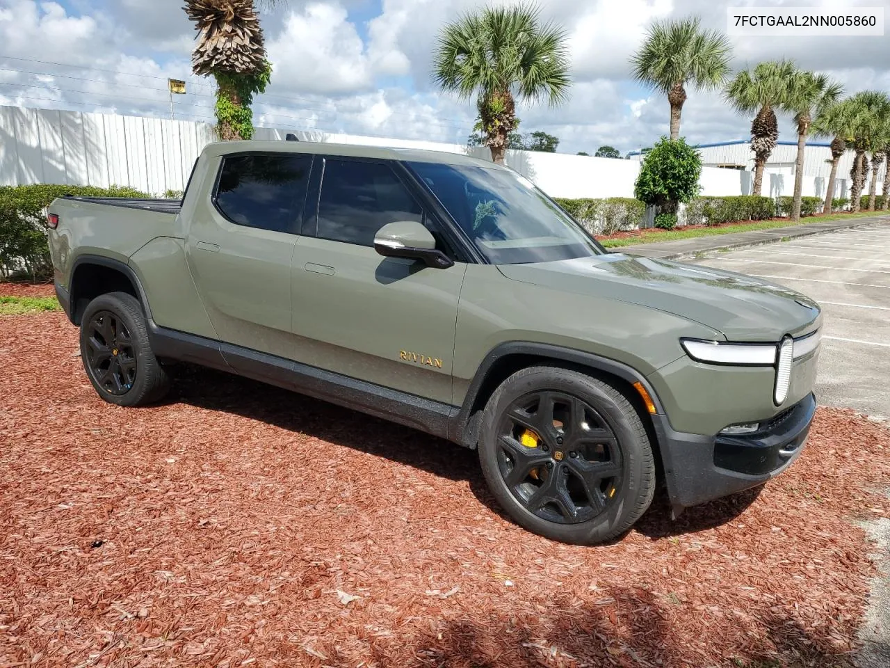 7FCTGAAL2NN005860 2022 Rivian R1T Launch Edition