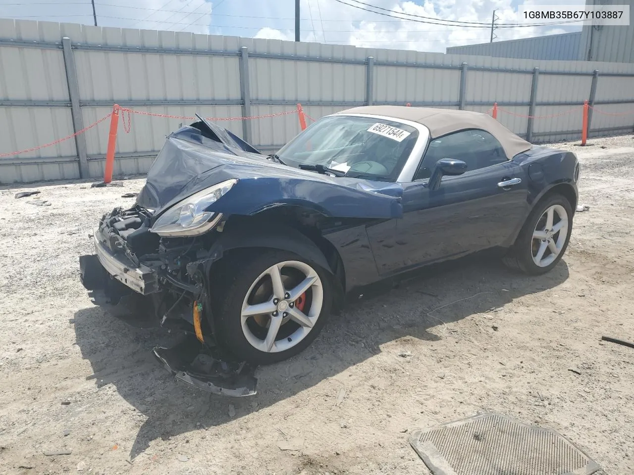 1G8MB35B67Y103887 2007 Saturn Sky