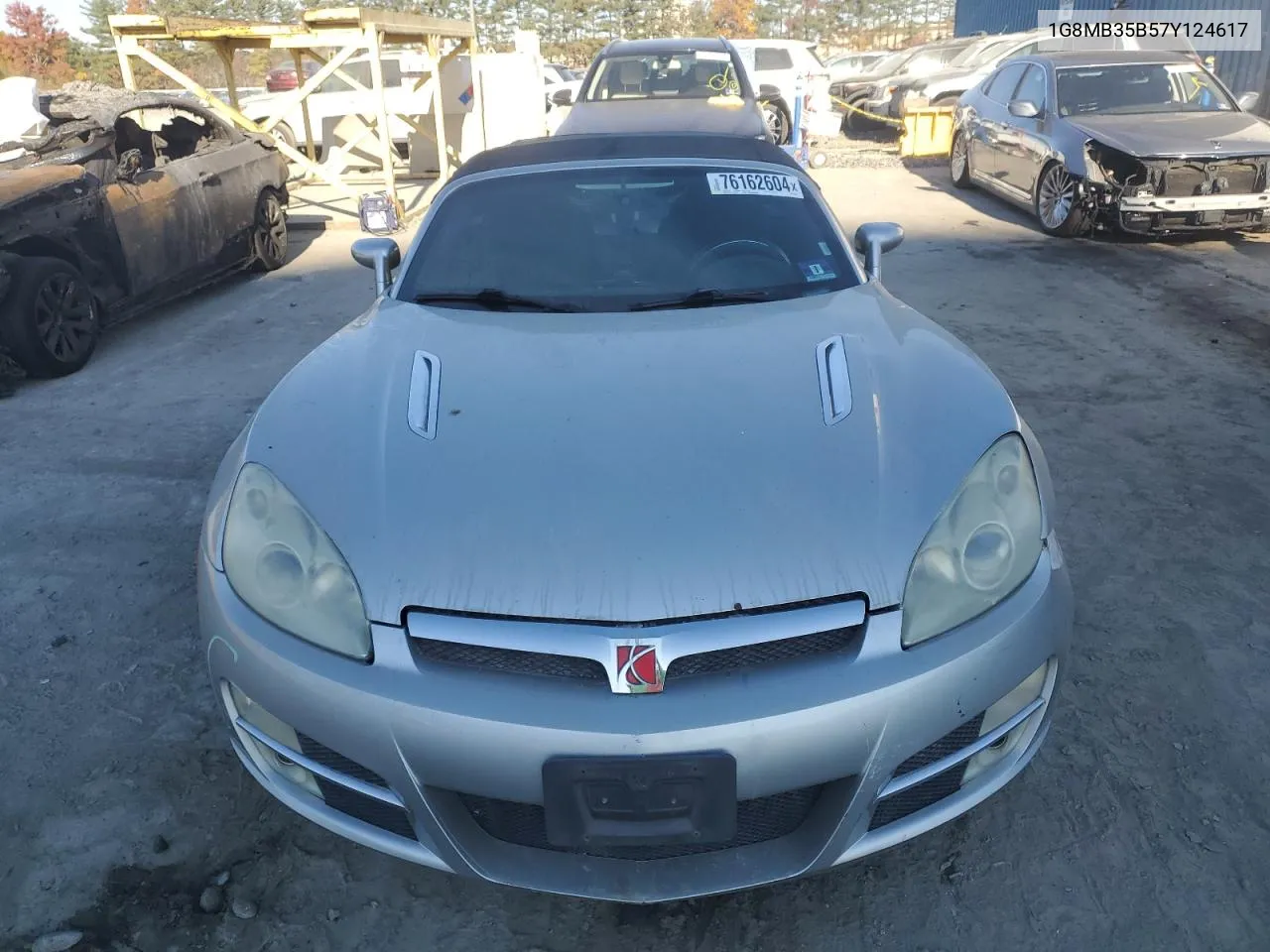 2007 Saturn Sky VIN: 1G8MB35B57Y124617 Lot: 76162604