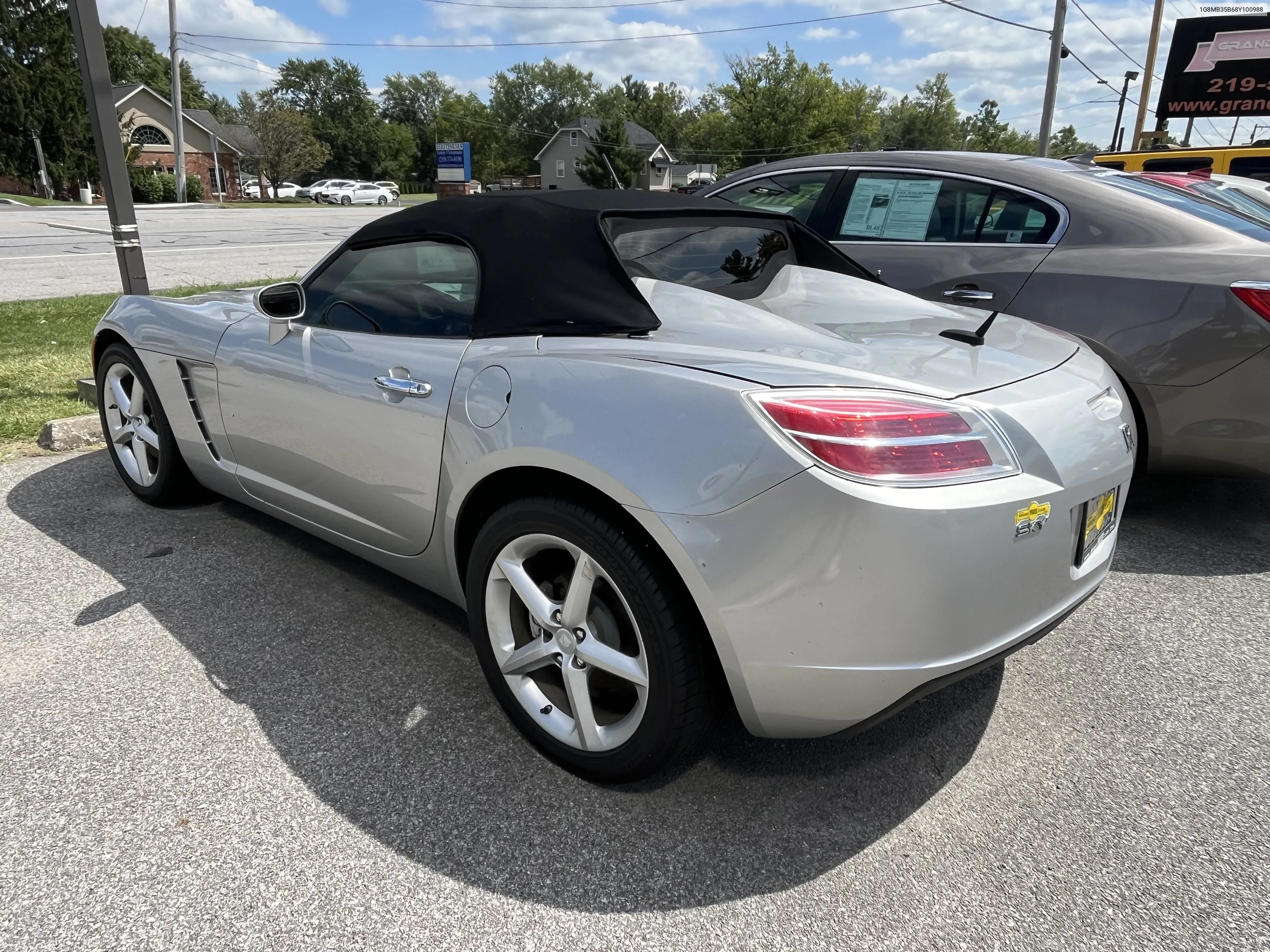 2008 Saturn Sky VIN: 1G8MB35B68Y100988 Lot: 68817494