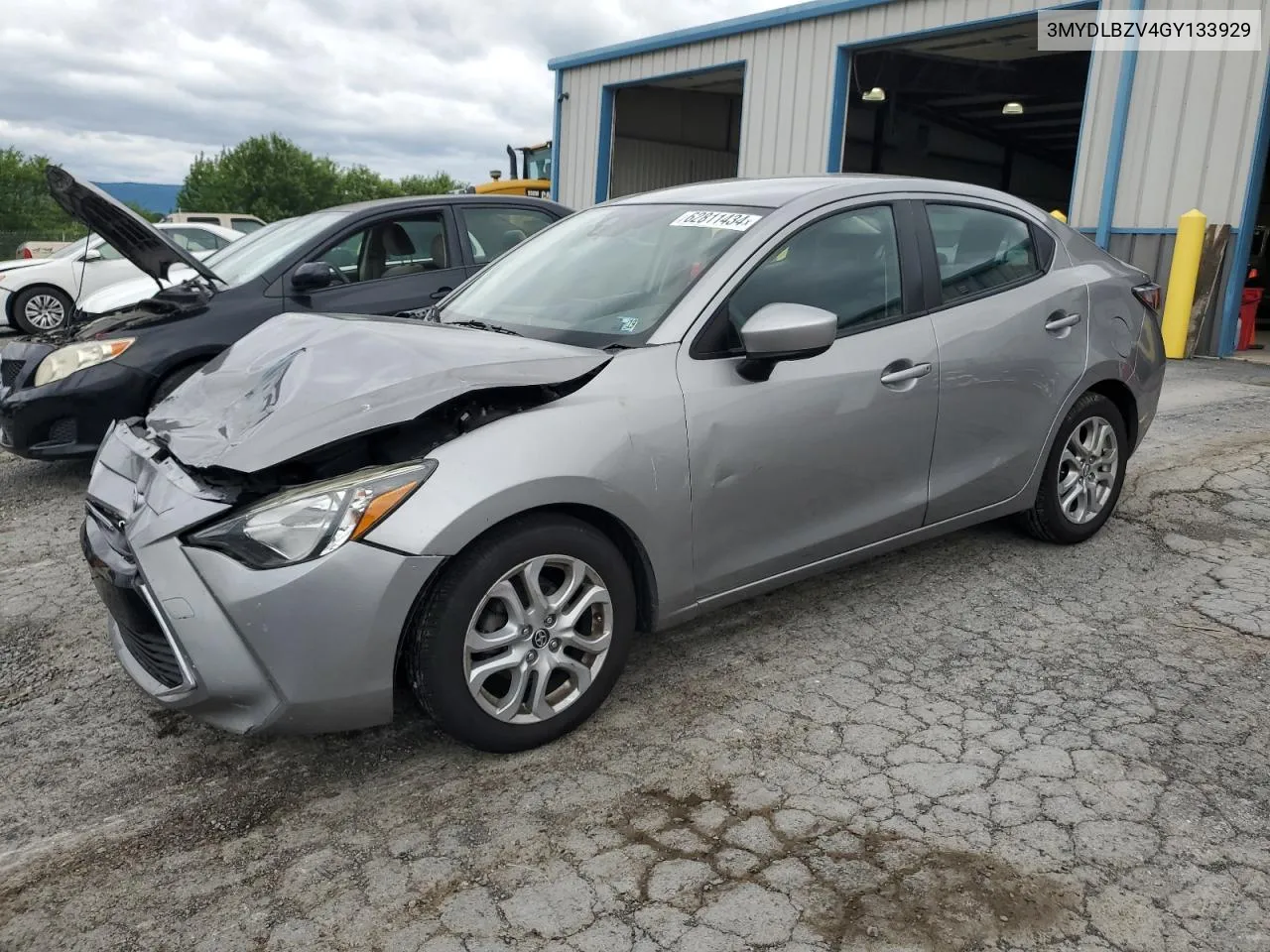 3MYDLBZV4GY133929 2016 Toyota Scion Ia