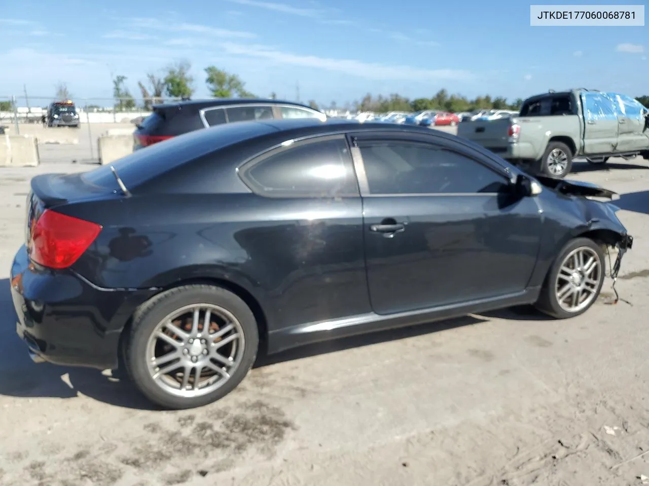 JTKDE177060068781 2006 Toyota Scion Tc