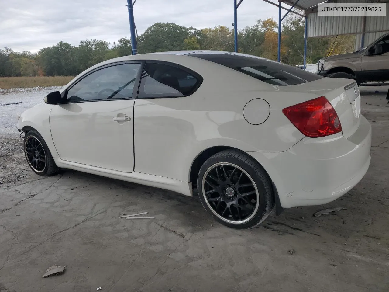 JTKDE177370219825 2007 Toyota Scion Tc