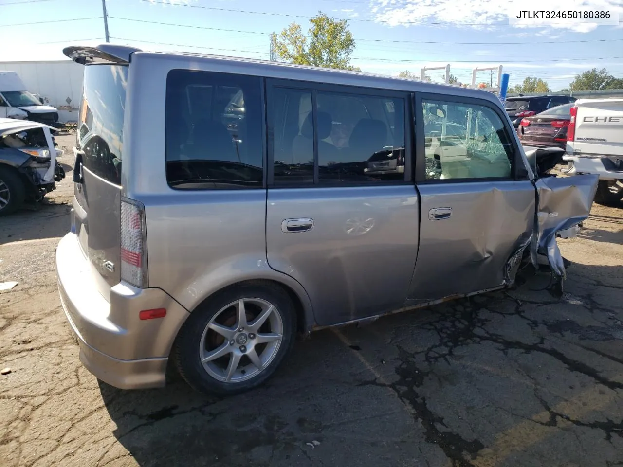 2005 Toyota Scion Xb VIN: JTLKT324650180386 Lot: 73833264