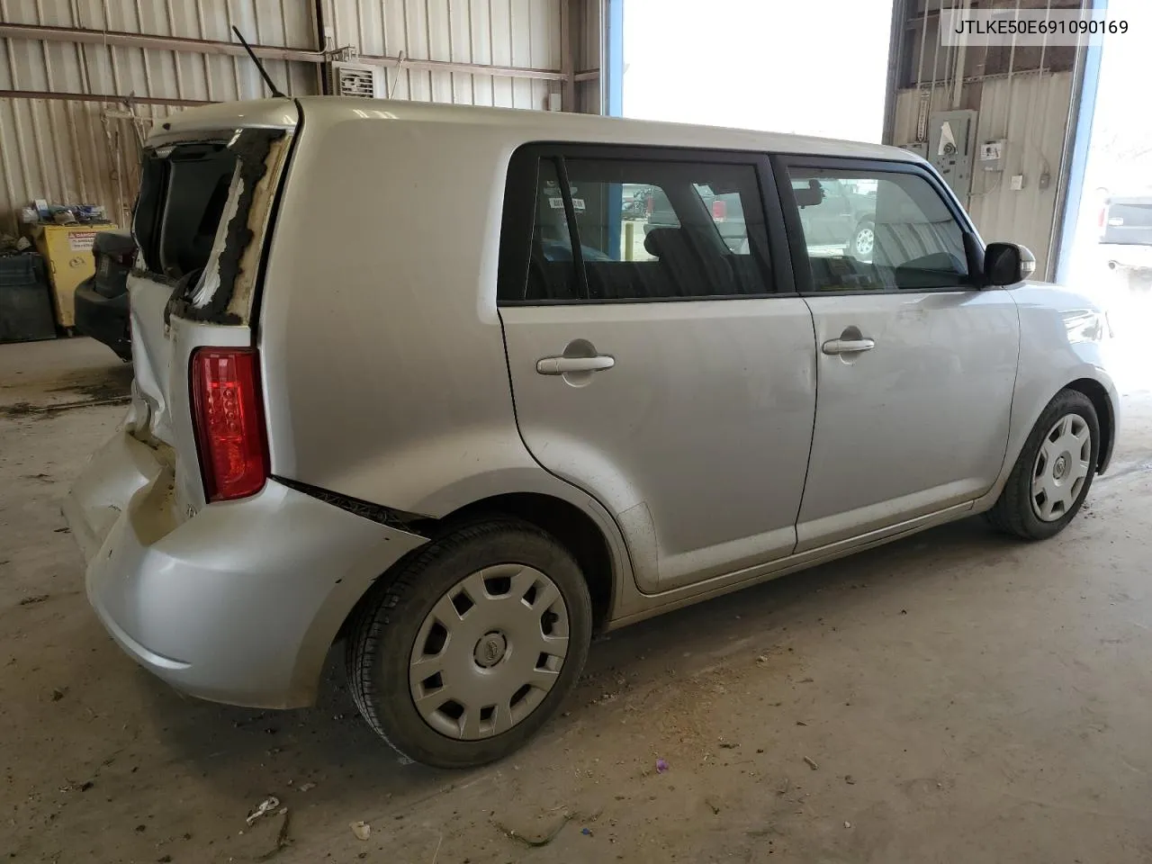 2009 Toyota Scion Xb VIN: JTLKE50E691090169 Lot: 67938244