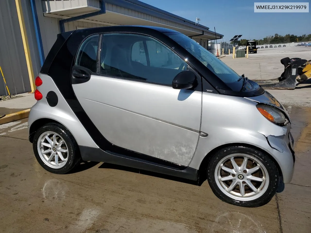 2009 Smart Fortwo Pure VIN: WMEEJ31X29K219979 Lot: 72551284