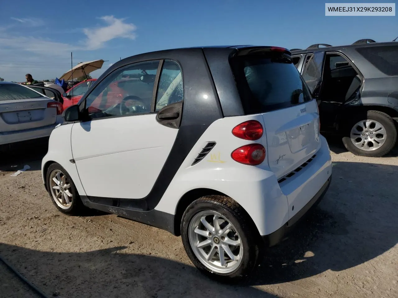 2009 Smart Fortwo Pure VIN: WMEEJ31X29K293208 Lot: 75100884