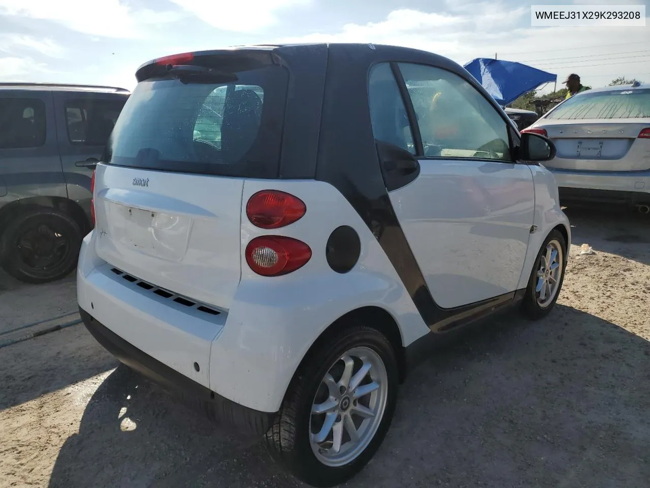 WMEEJ31X29K293208 2009 Smart Fortwo Pure