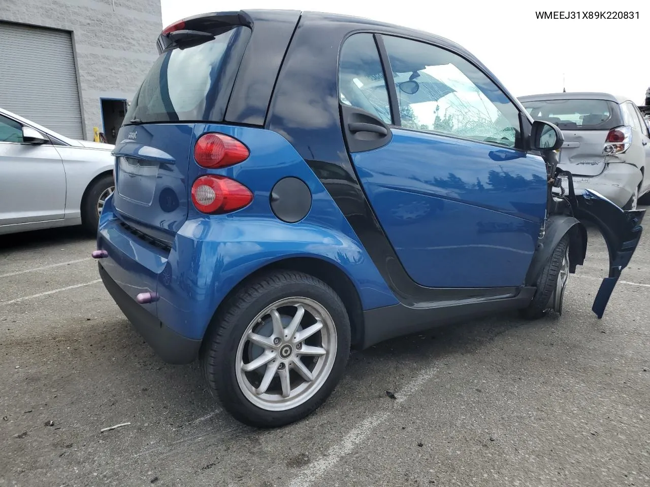 2009 Smart Fortwo Pure VIN: WMEEJ31X89K220831 Lot: 78035254