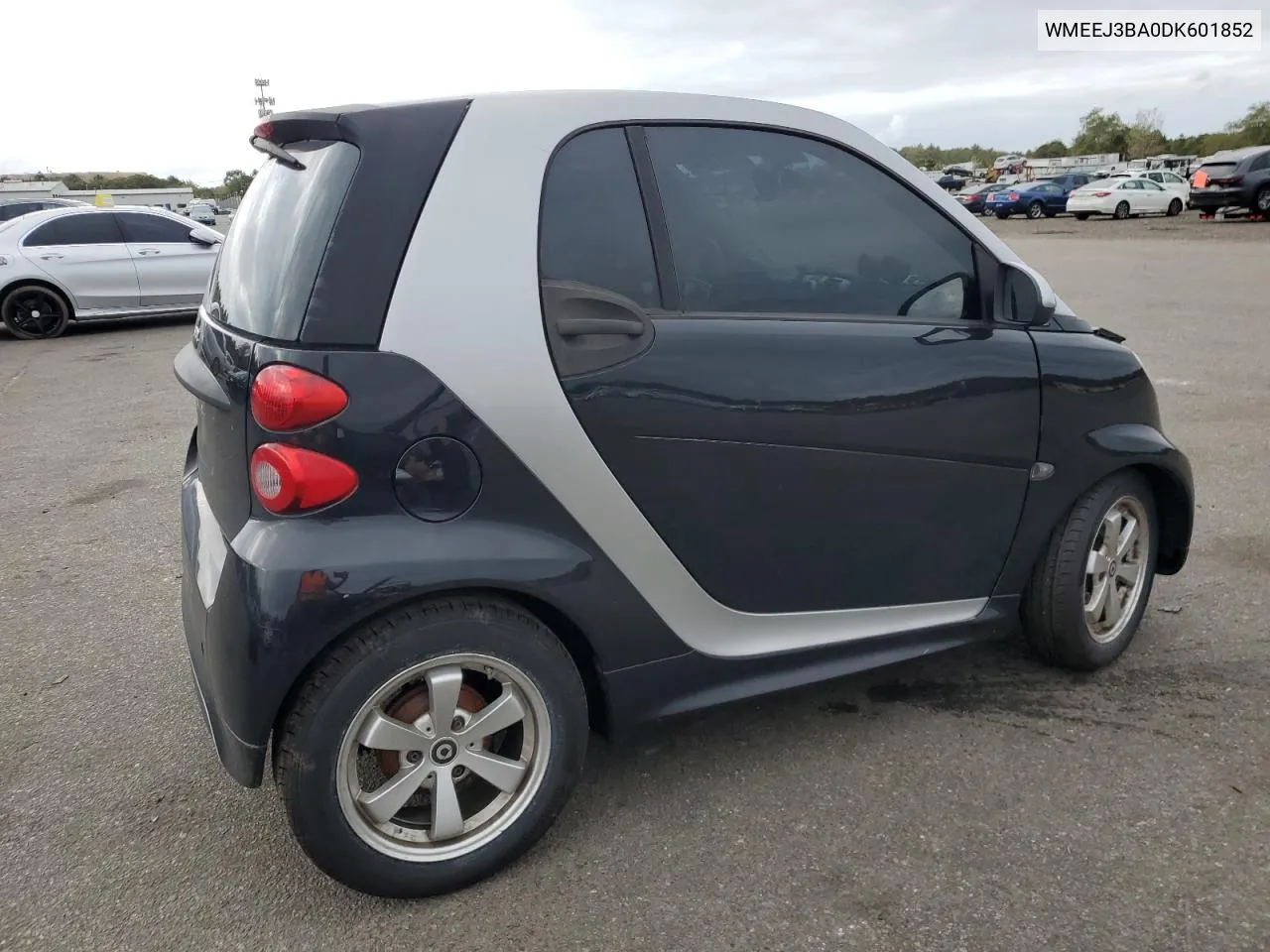 2013 Smart Fortwo Pure VIN: WMEEJ3BA0DK601852 Lot: 71201764