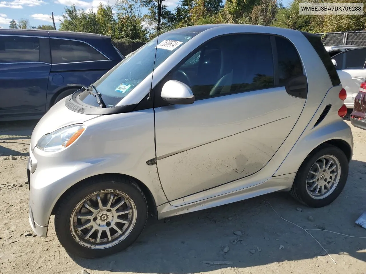 2013 Smart Fortwo Pure VIN: WMEEJ3BA7DK706288 Lot: 73600674