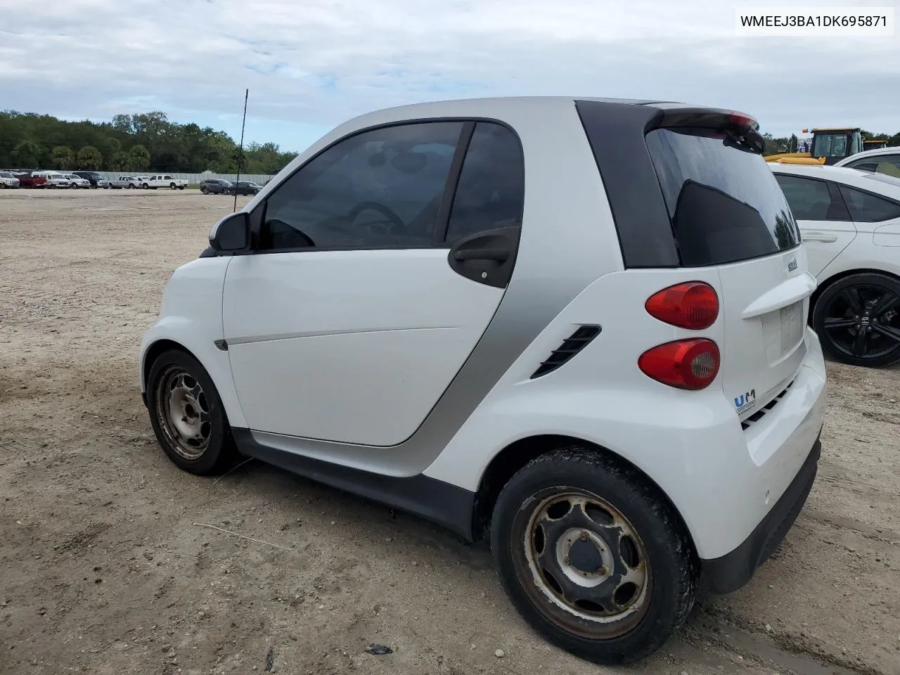 WMEEJ3BA1DK695871 2013 Smart Fortwo Pure