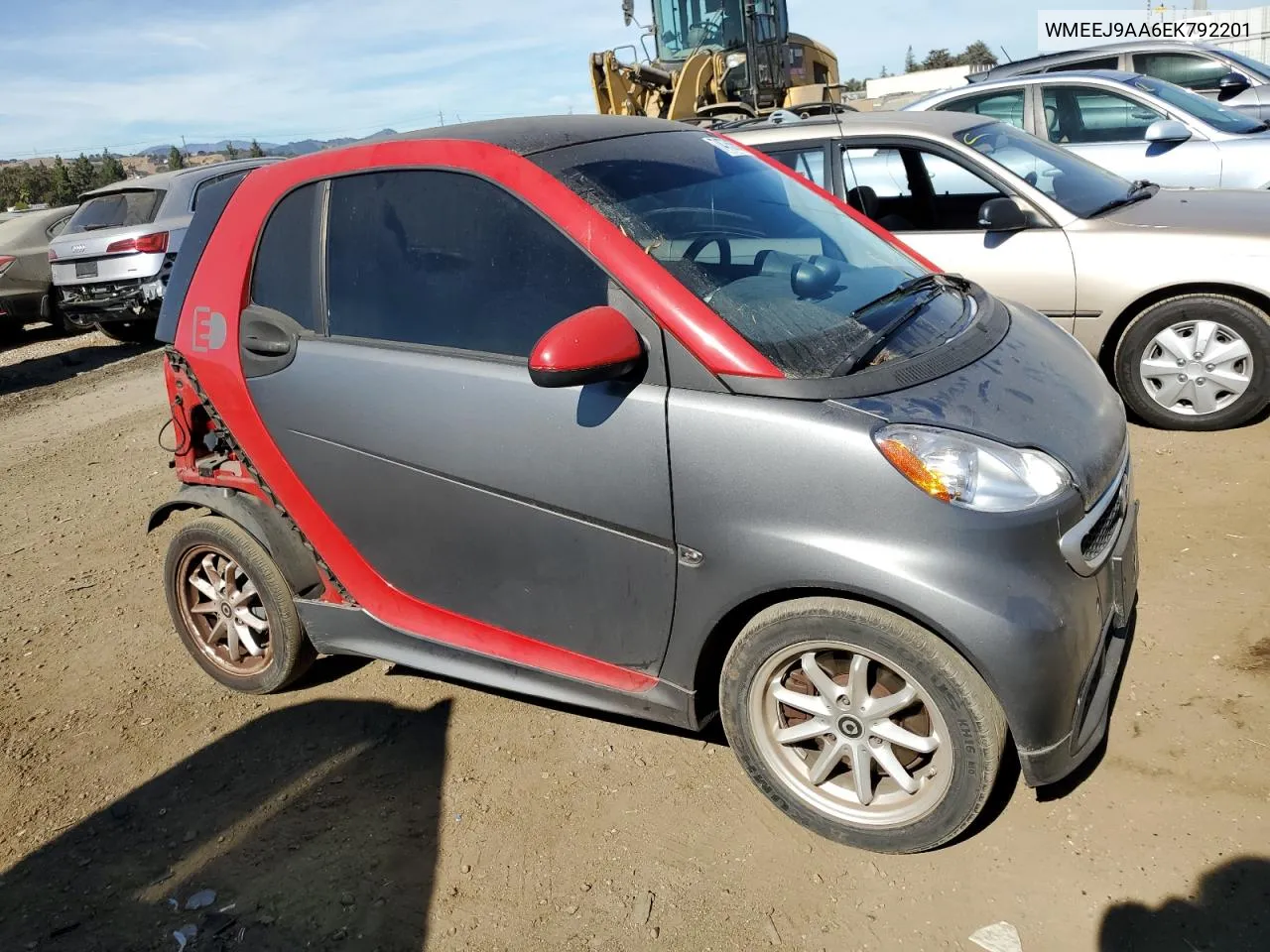 WMEEJ9AA6EK792201 2014 Smart Fortwo