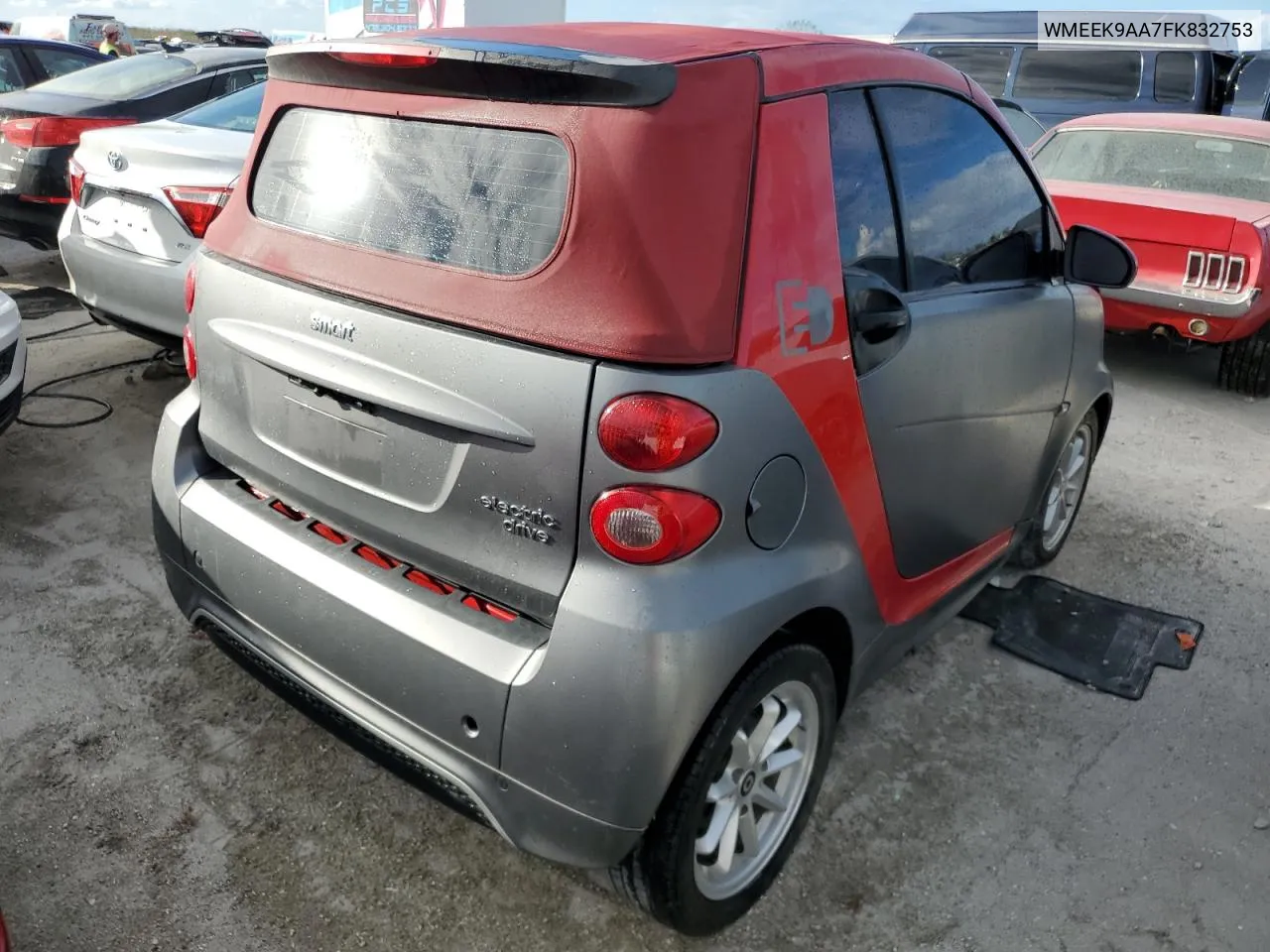 2015 Smart Fortwo VIN: WMEEK9AA7FK832753 Lot: 76957204