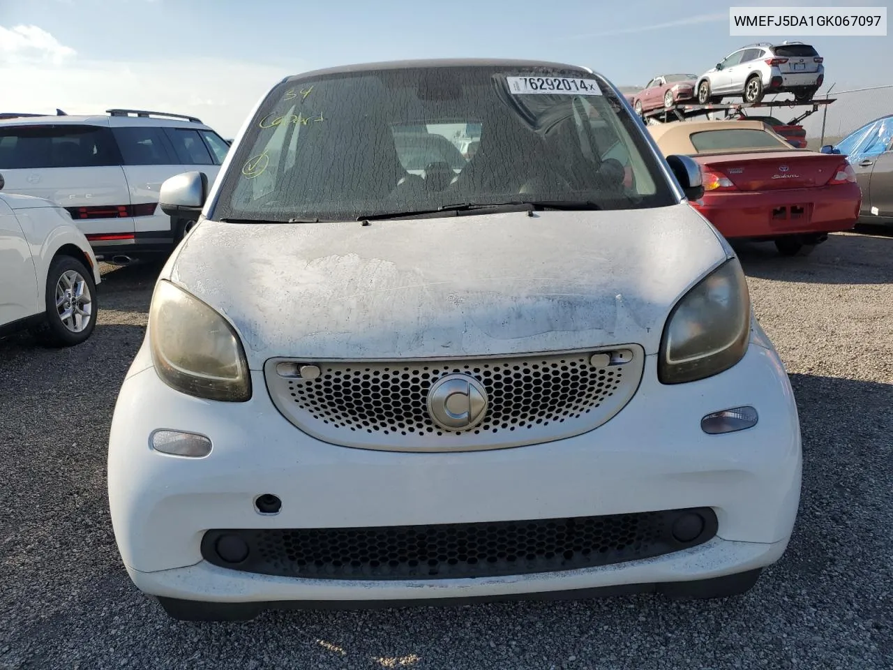 WMEFJ5DA1GK067097 2016 Smart Fortwo