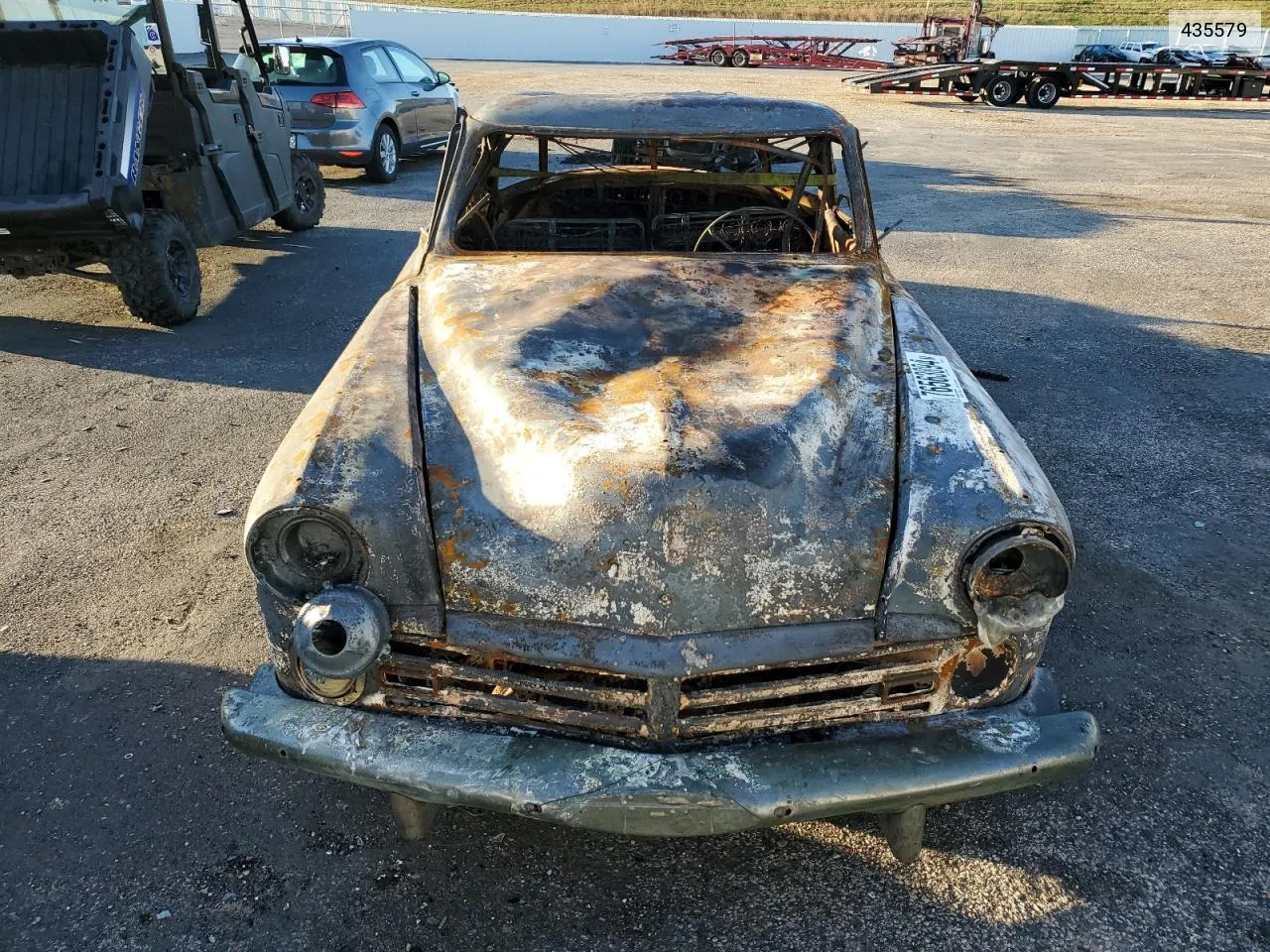 435579 1948 Studebaker Sedan