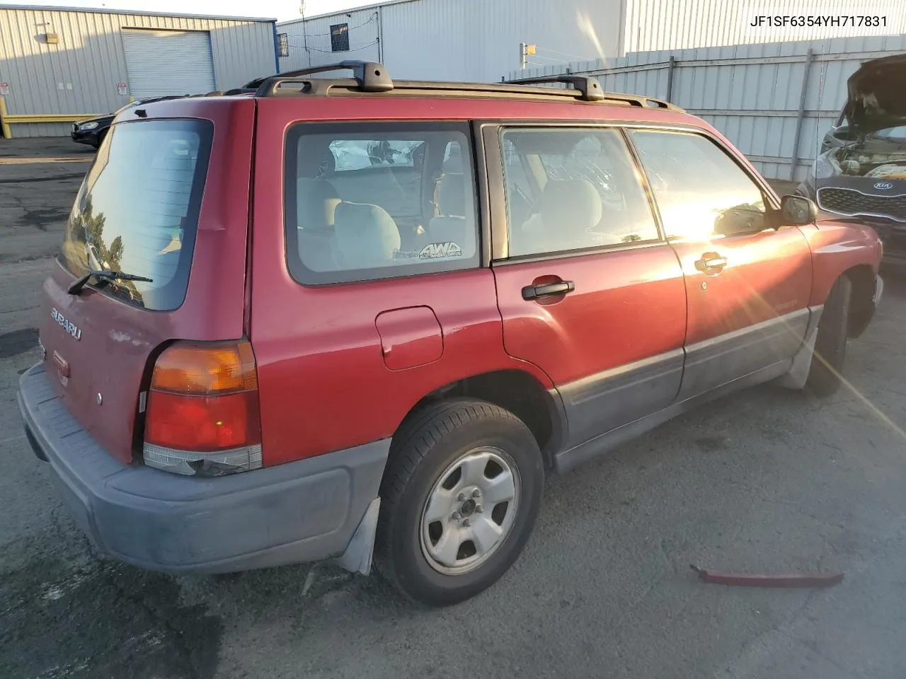 2000 Subaru Forester L VIN: JF1SF6354YH717831 Lot: 75003974