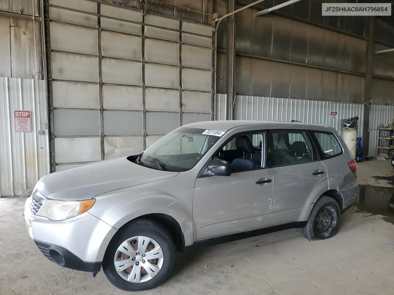 2010 Subaru Forester 2.5X VIN: JF2SH6AC8AH796854 Lot: 70231084