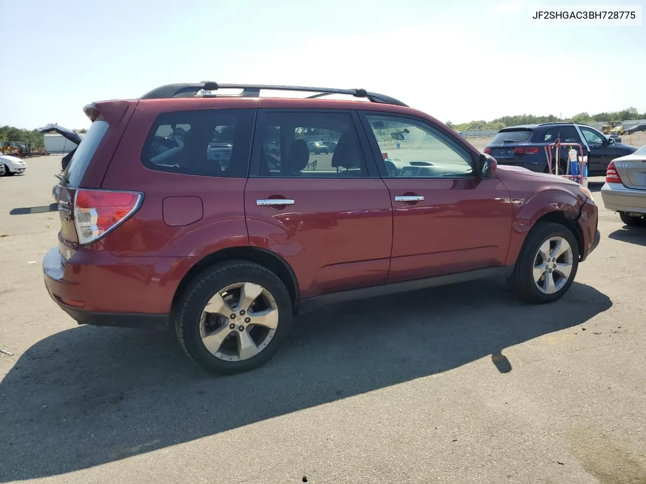 2011 Subaru Forester 2.5X VIN: JF2SHGAC3BH728775 Lot: 68635134