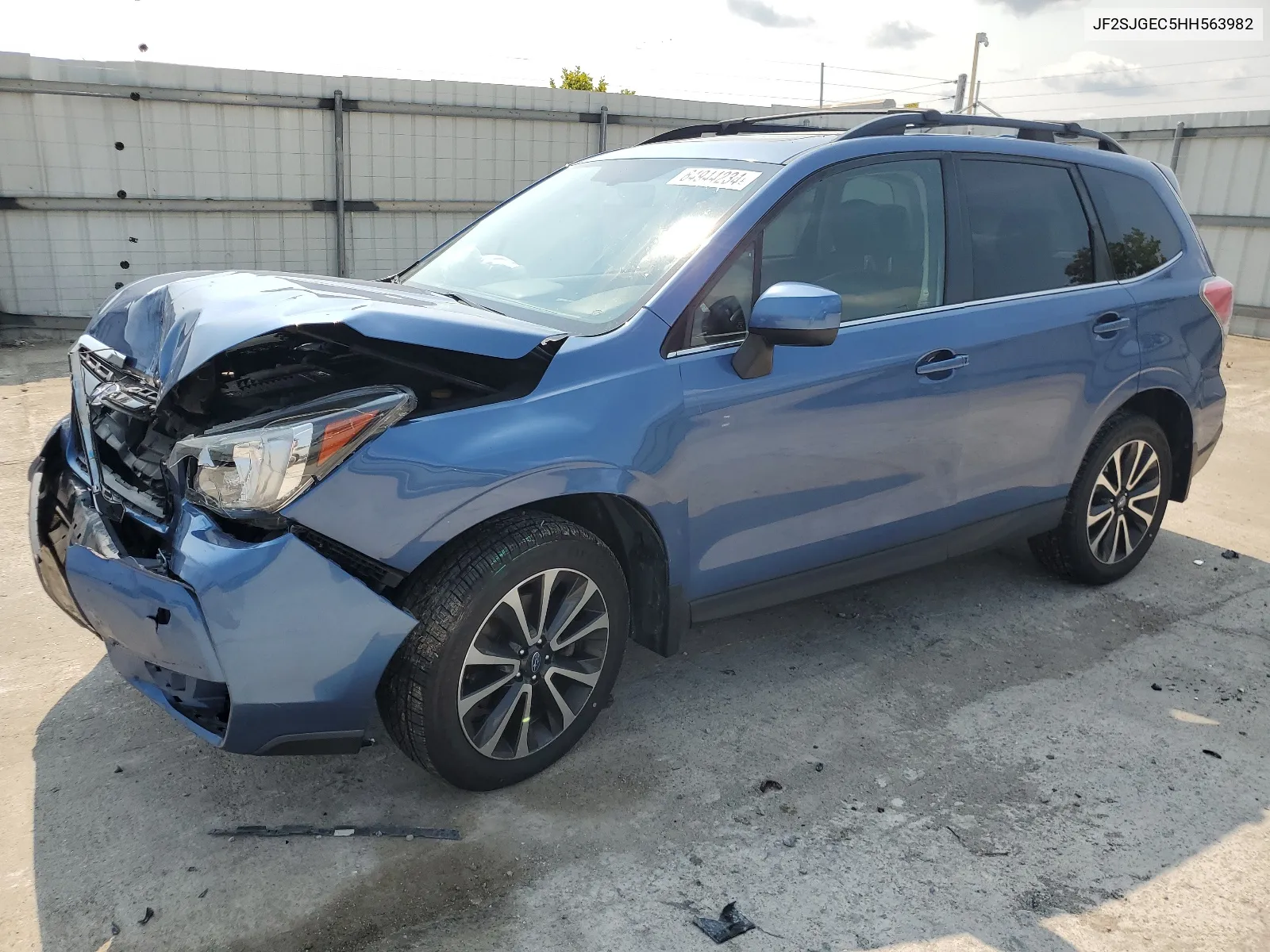 2017 Subaru Forester 2.0Xt Premium VIN: JF2SJGEC5HH563982 Lot: 64944234