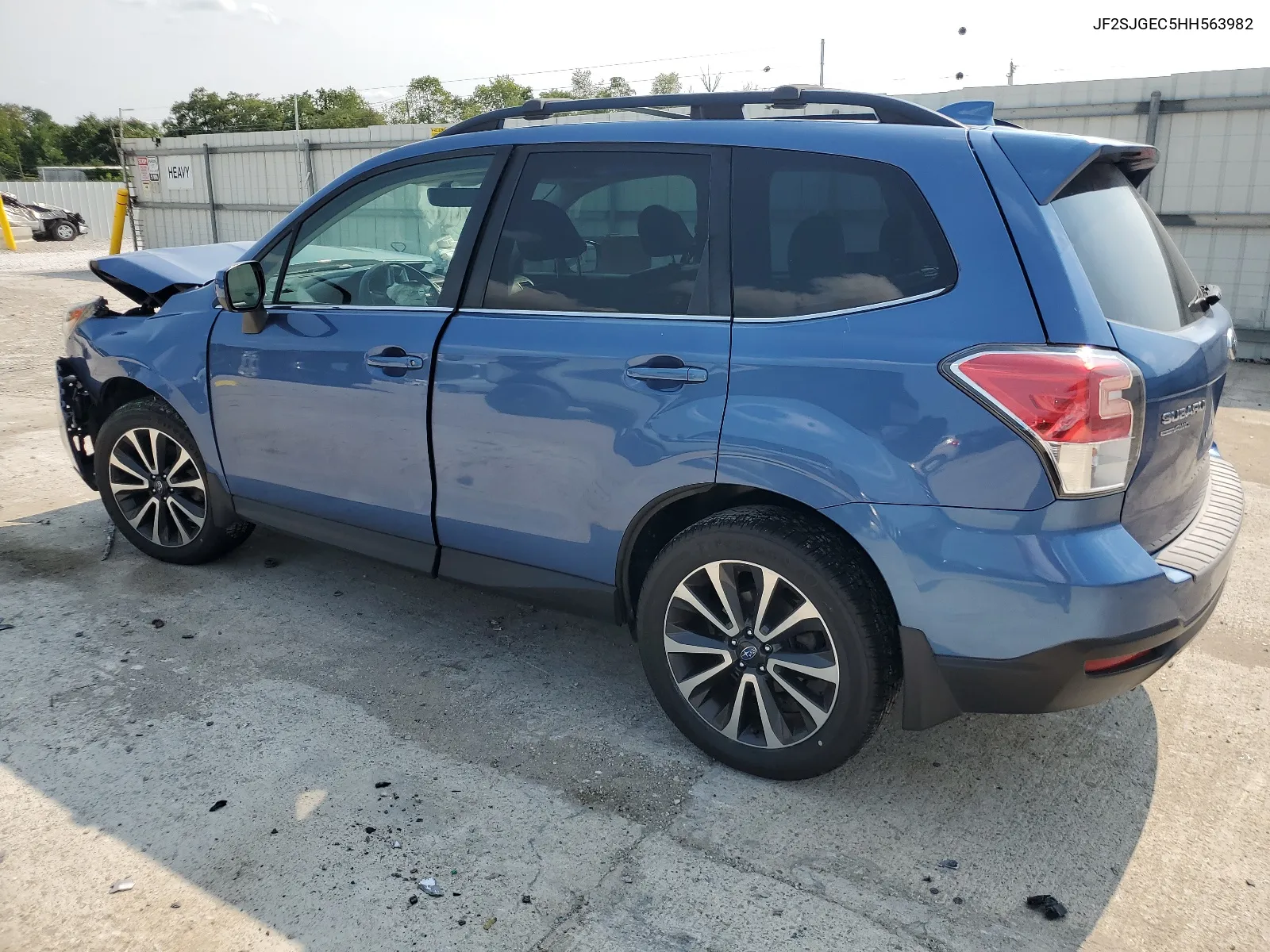 JF2SJGEC5HH563982 2017 Subaru Forester 2.0Xt Premium