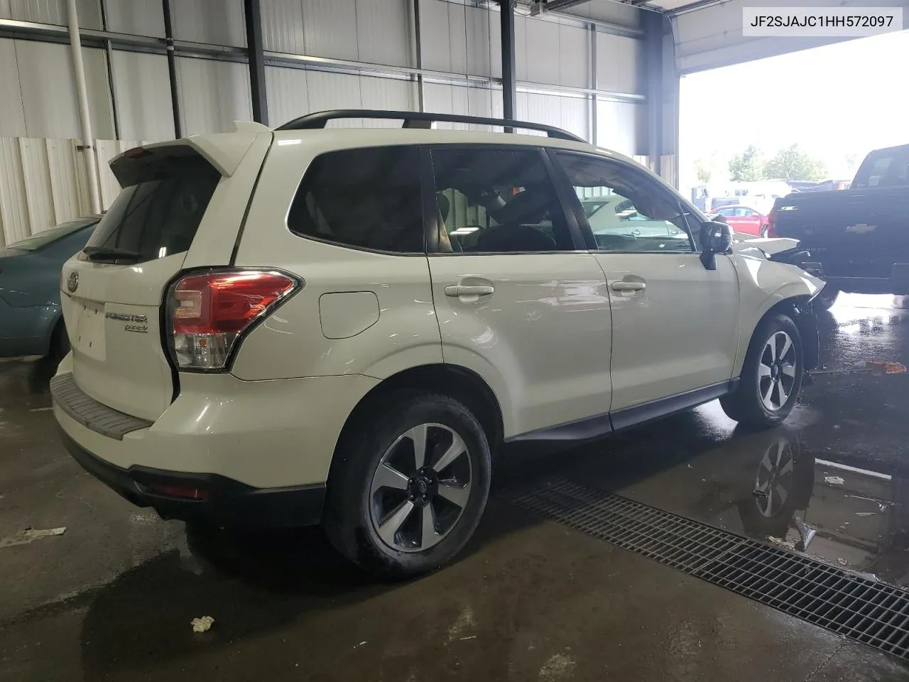 JF2SJAJC1HH572097 2017 Subaru Forester 2.5I Limited