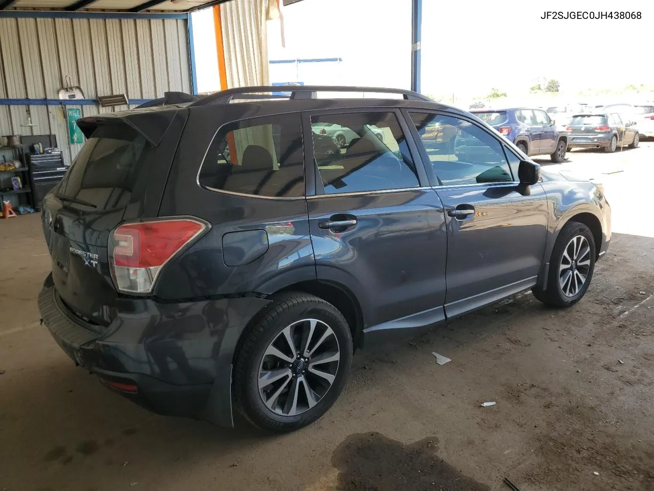 JF2SJGEC0JH438068 2018 Subaru Forester 2.0Xt Premium