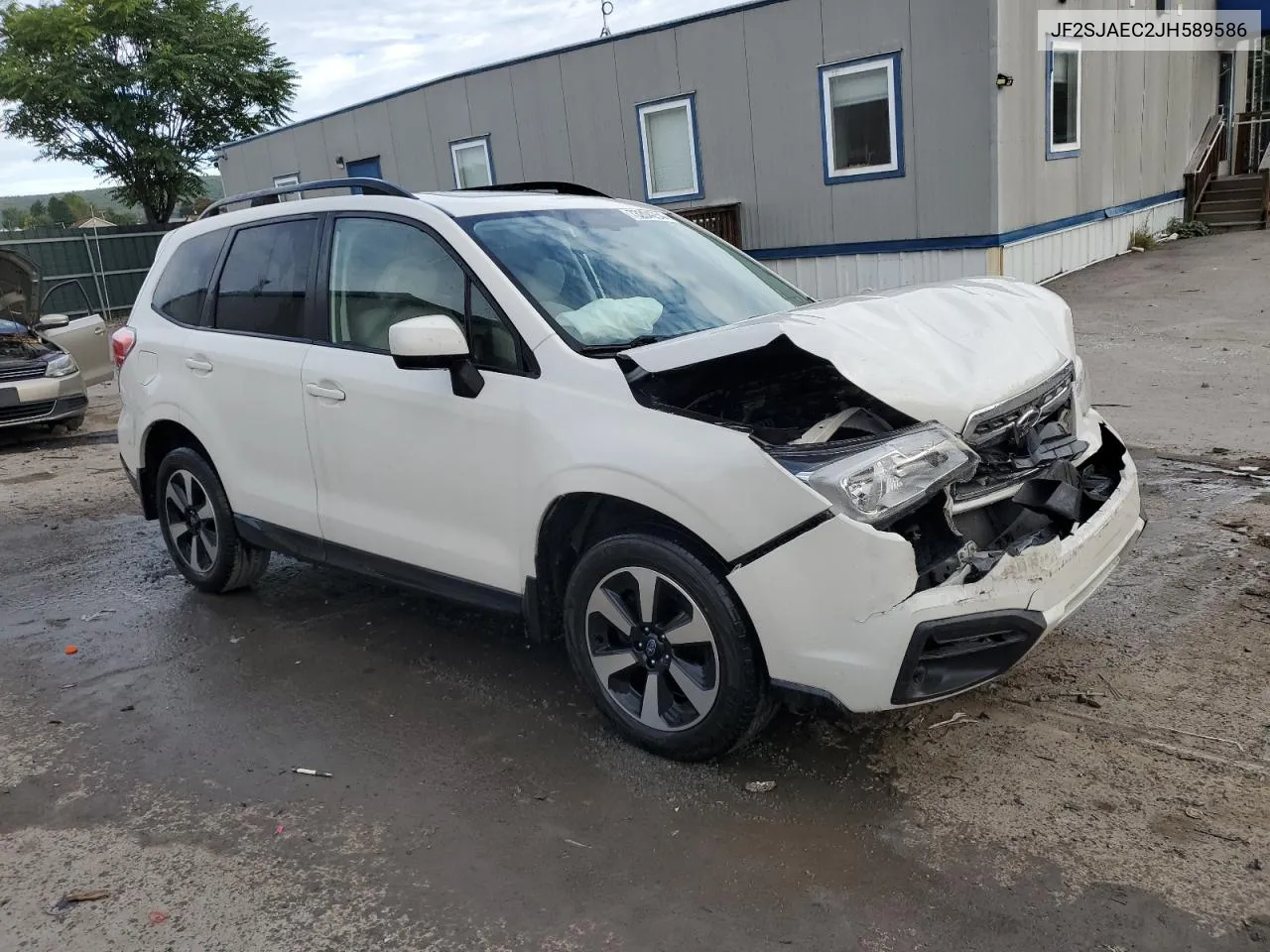 2018 Subaru Forester 2.5I Premium VIN: JF2SJAEC2JH589586 Lot: 73204254