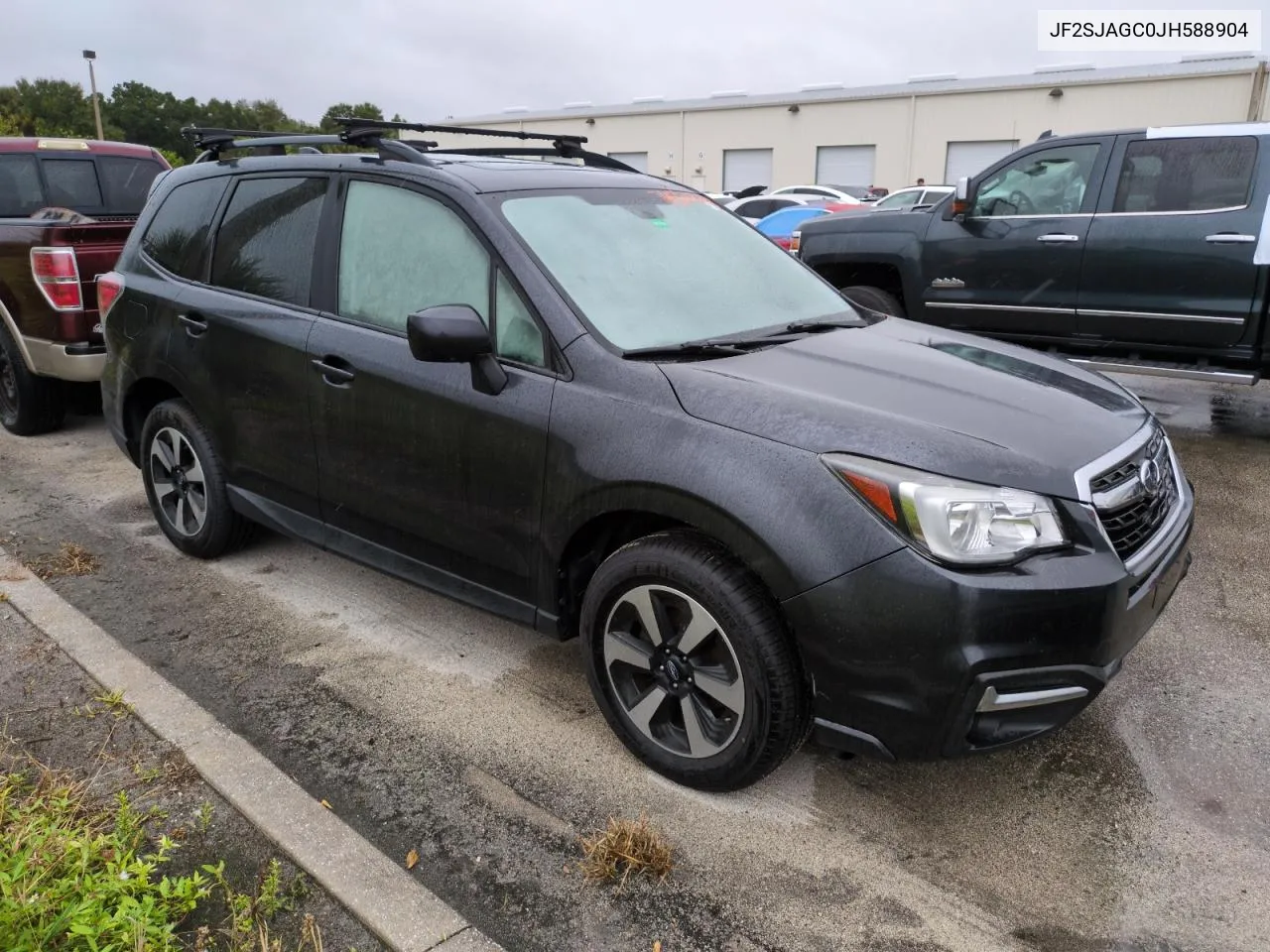 2018 Subaru Forester 2.5I Premium VIN: JF2SJAGC0JH588904 Lot: 74560374