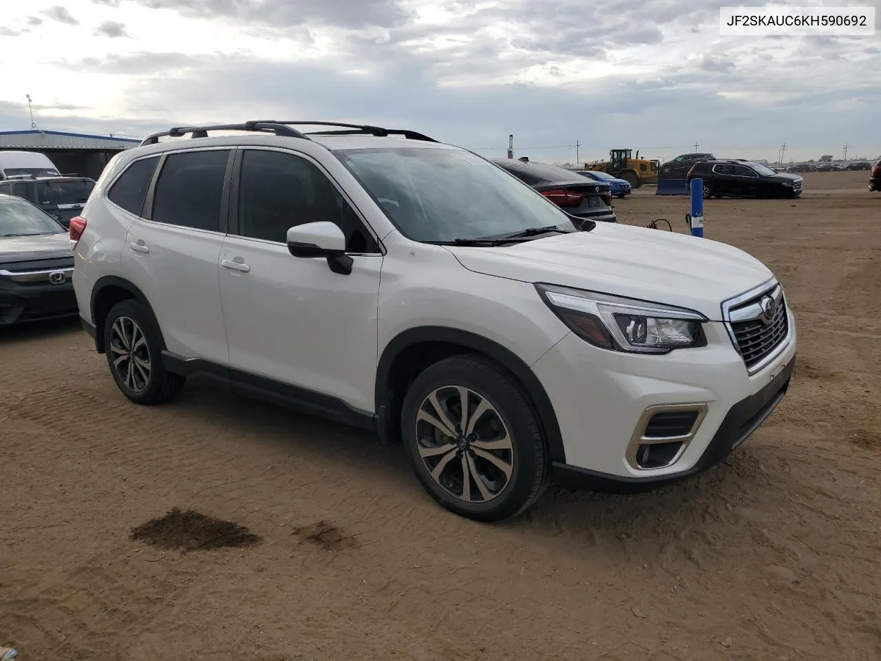 JF2SKAUC6KH590692 2019 Subaru Forester Limited