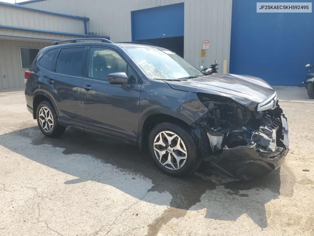 JF2SKAEC5KH592495 2019 Subaru Forester Premium