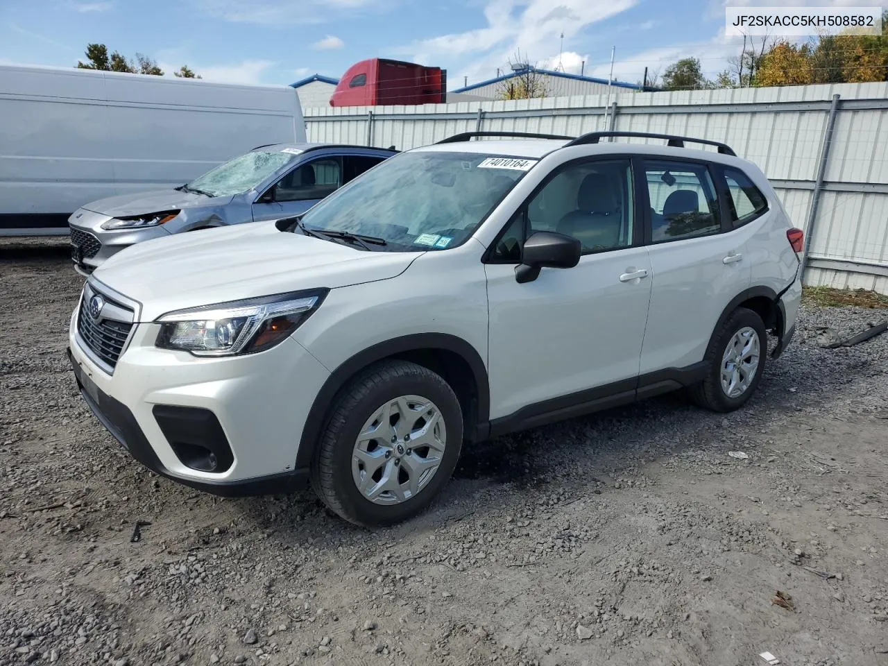 JF2SKACC5KH508582 2019 Subaru Forester