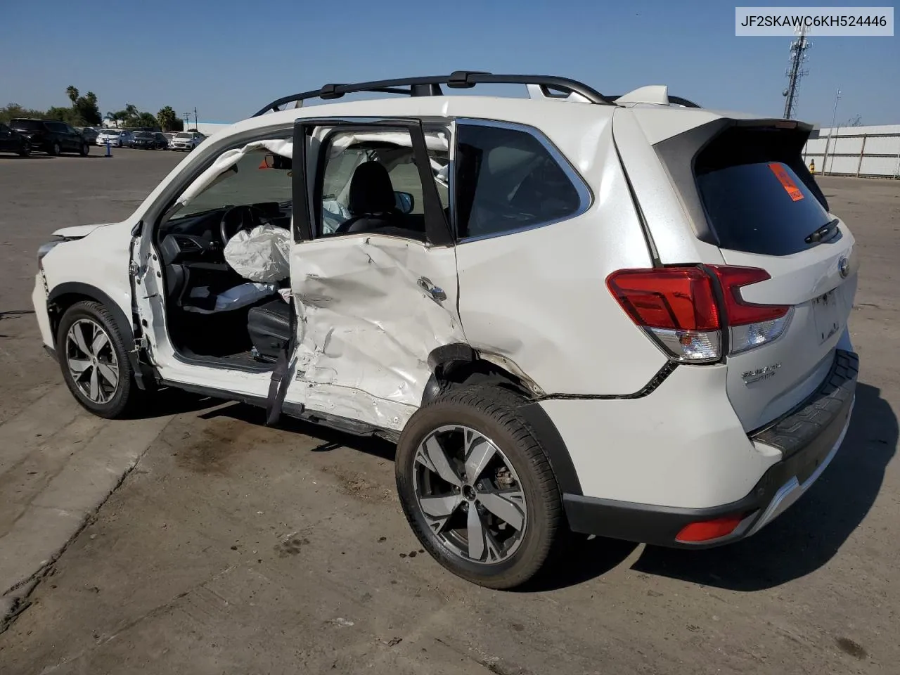 JF2SKAWC6KH524446 2019 Subaru Forester Touring