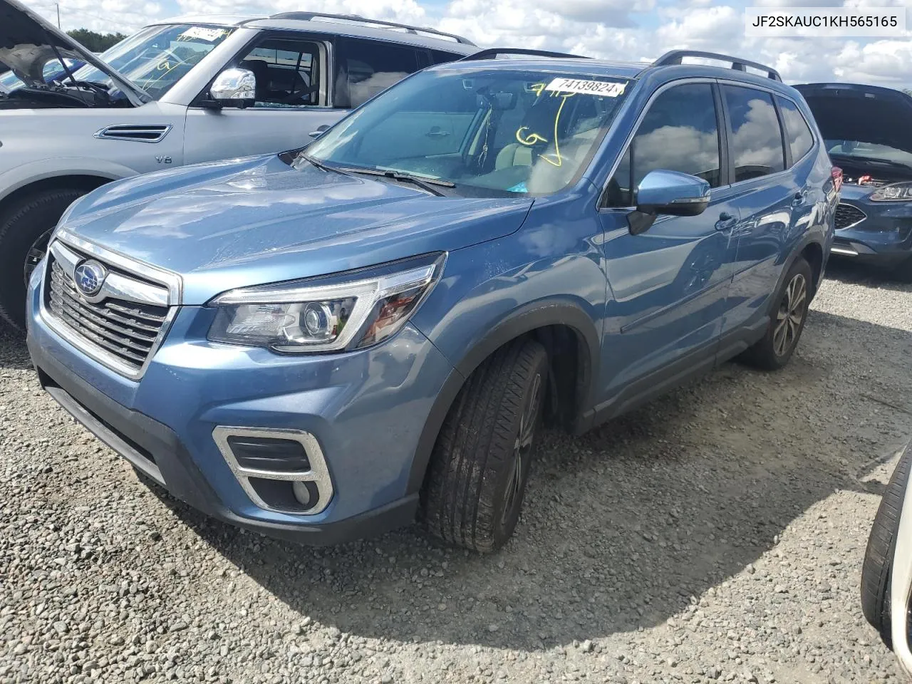 JF2SKAUC1KH565165 2019 Subaru Forester Limited