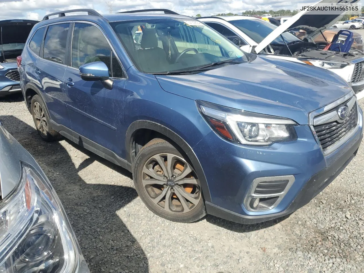 2019 Subaru Forester Limited VIN: JF2SKAUC1KH565165 Lot: 74139824