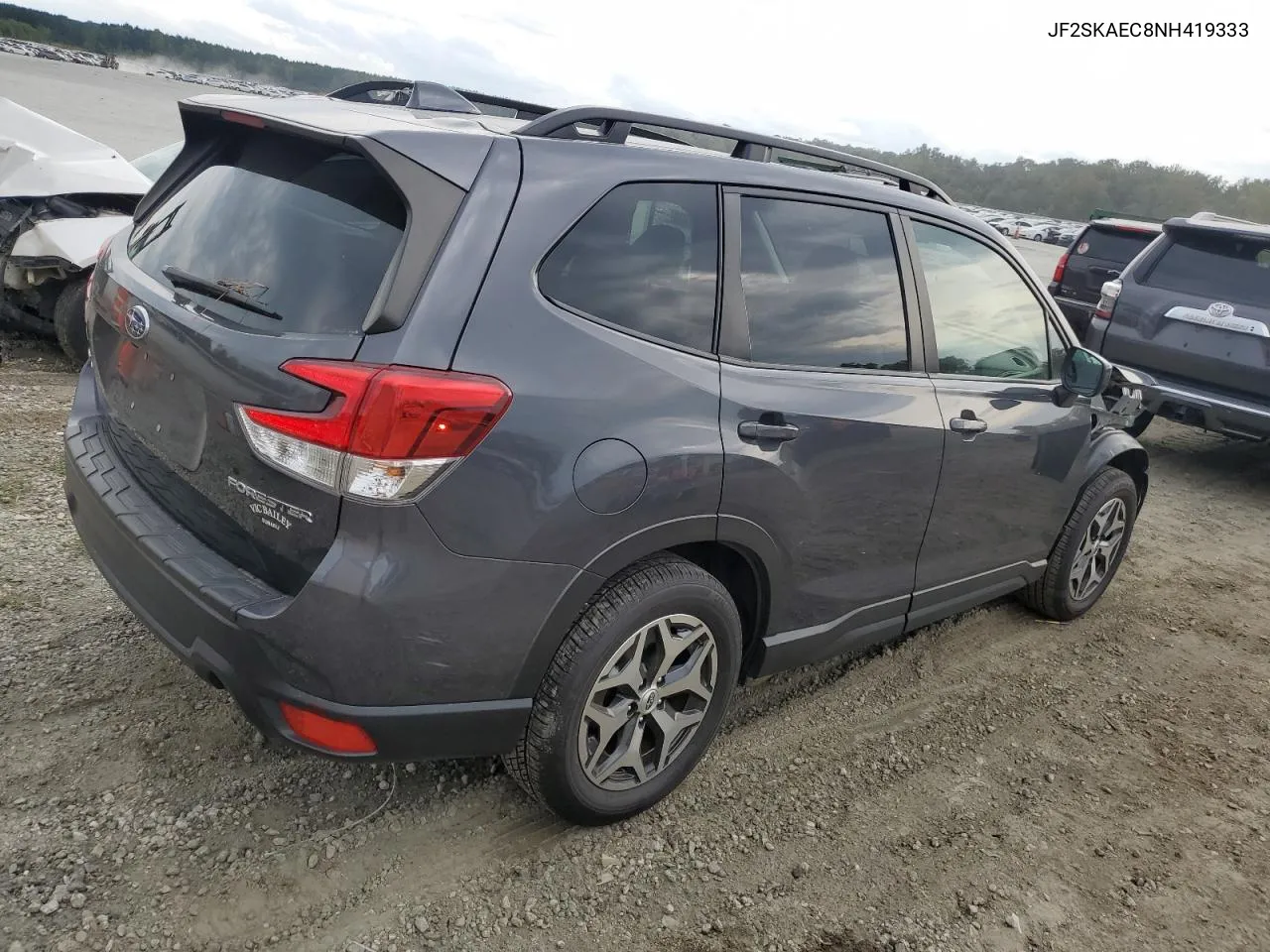 JF2SKAEC8NH419333 2022 Subaru Forester Premium