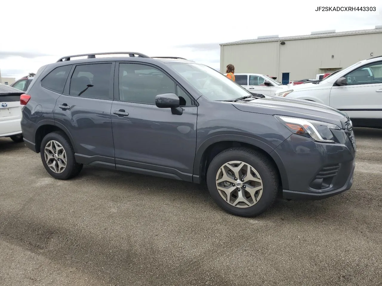 2024 Subaru Forester Premium VIN: JF2SKADCXRH443303 Lot: 74484894