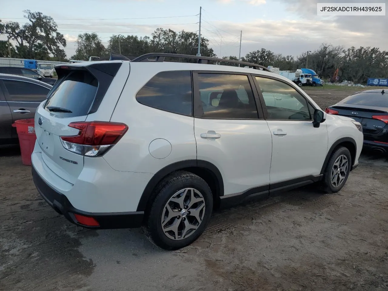 2024 Subaru Forester Premium VIN: JF2SKADC1RH439625 Lot: 78611674