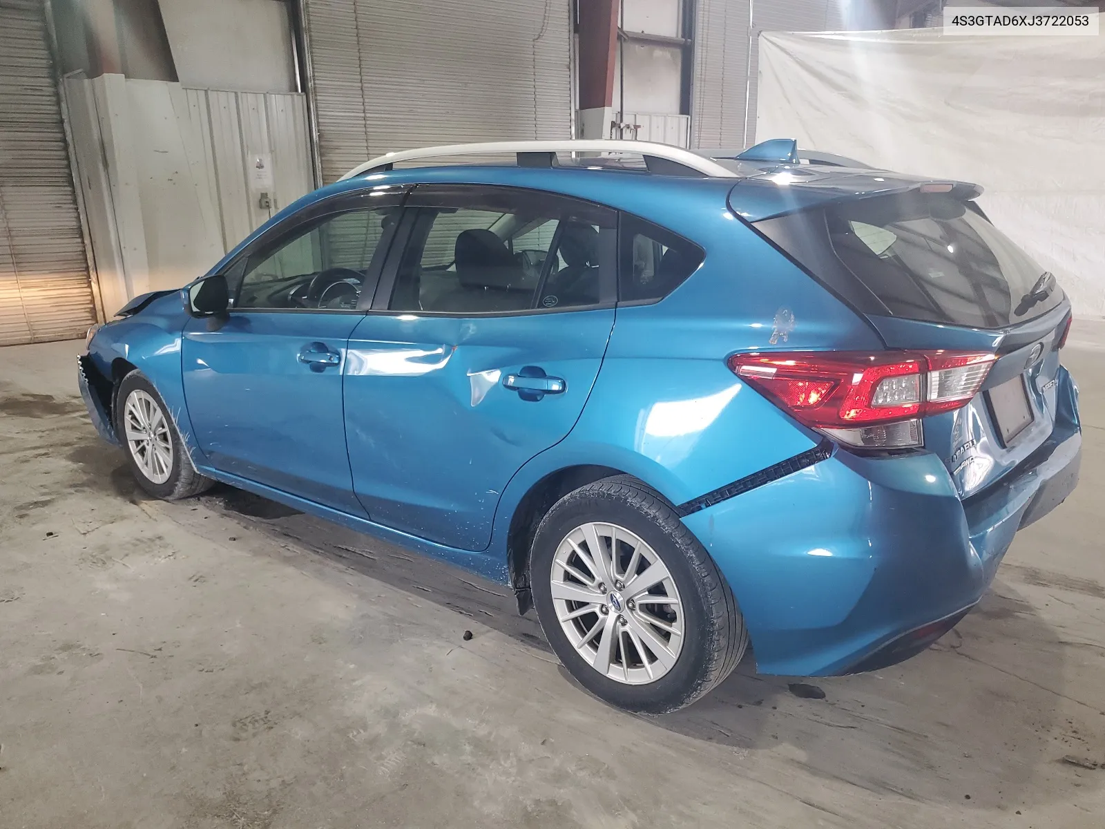 4S3GTAD6XJ3722053 2018 Subaru Impreza Premium Plus