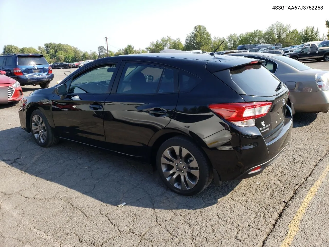 4S3GTAA67J3752258 2018 Subaru Impreza