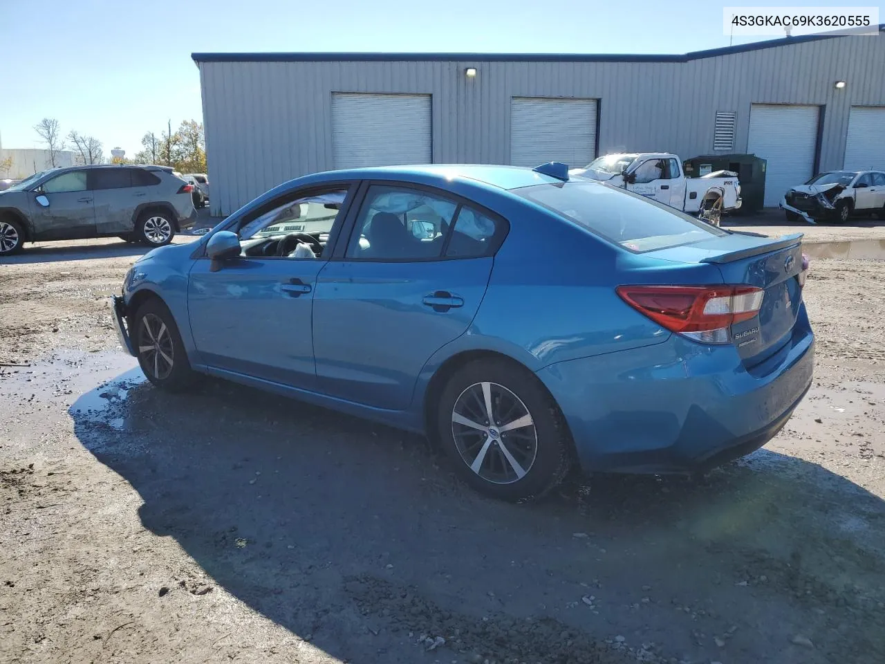 2019 Subaru Impreza Premium VIN: 4S3GKAC69K3620555 Lot: 76231444