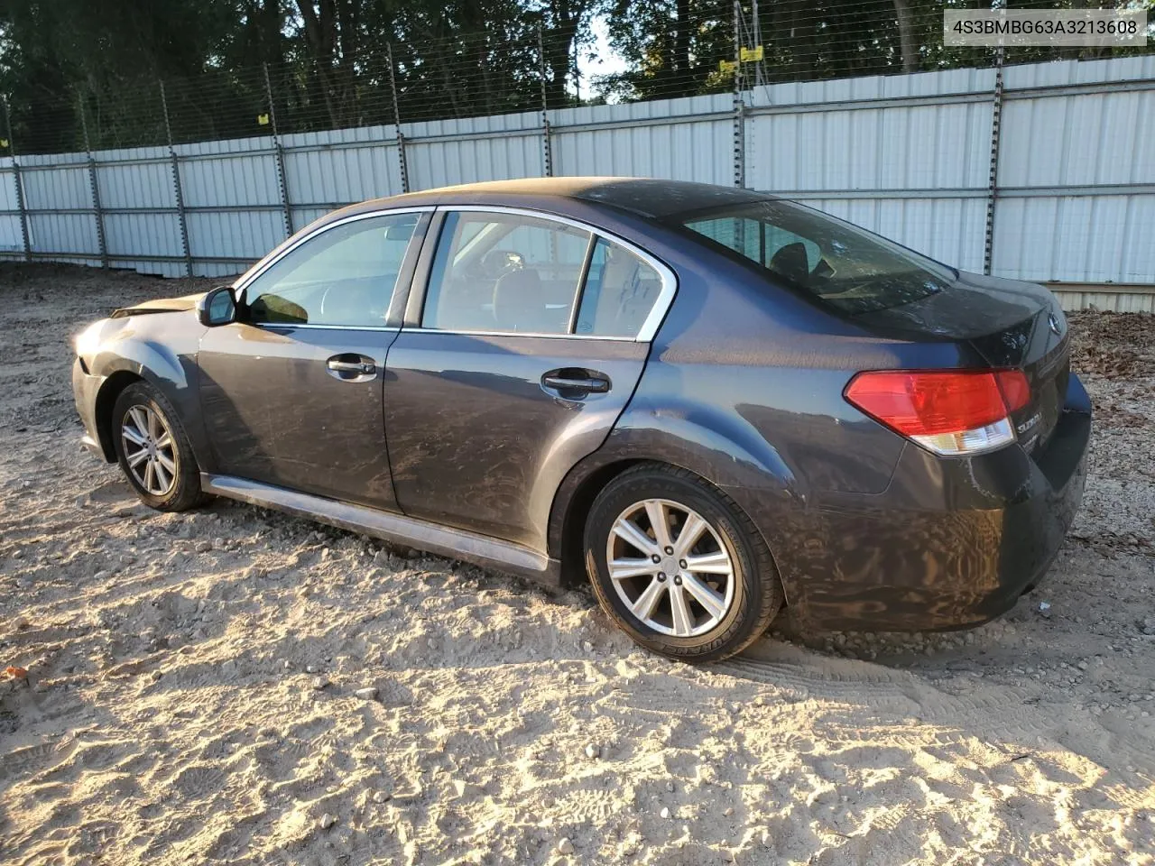 2010 Subaru Legacy 2.5I Premium VIN: 4S3BMBG63A3213608 Lot: 75796574